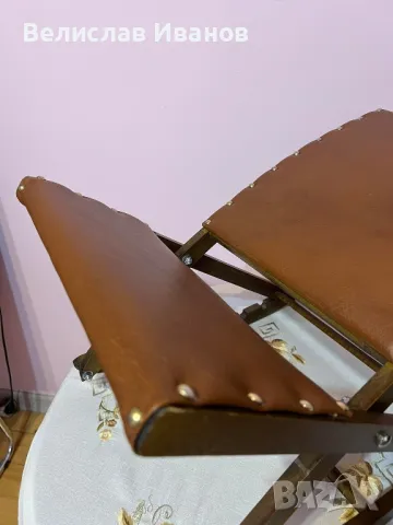 Винтидж кожено сгъваемо столче за крака в перфектно състояние., снимка 5 - Антикварни и старинни предмети - 49807944