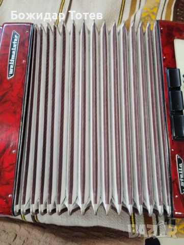 Продавам акордеон Велтмайстер-Стела 60 баса, снимка 6 - Акордеони - 50747824