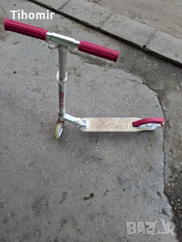 Детска тротинетка , снимка 2 - Скутери и тротинетки - 51532929
