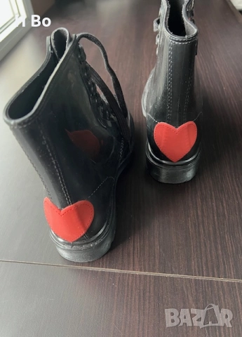 Love Moschino боти