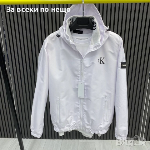 Calvin Klein Мъжка Ветровка Келвин Клайн - Бяла Или Черна Код A851, снимка 3 - Якета - 51626804