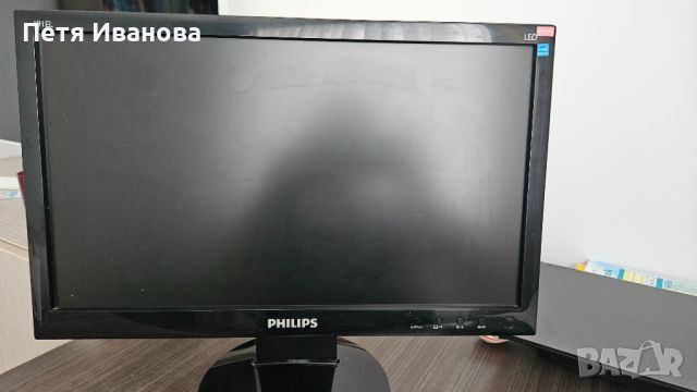 Монитор Phillips 19 " Отличен+ подарък клавиатура, снимка 4 - Монитори - 45556903