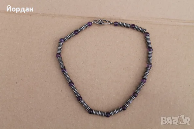 Дамско сребърно колие с аметист 