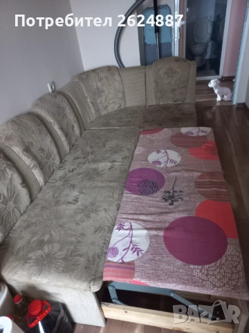Диван, снимка 2 - Дивани и мека мебел - 53506060