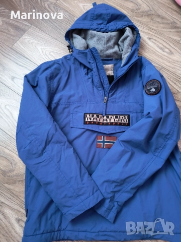 Яке NAPAPIJRI, снимка 1