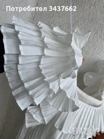 Рокля плисирана , снимка 3 - Рокли - 50408186