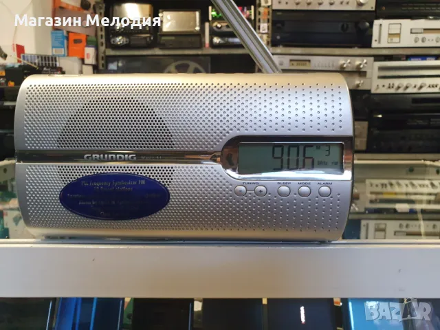 Радио Grundig Music 51 Silver В отлично техническо и визуално състояние., снимка 12 - Радиокасетофони, транзистори - 49279678