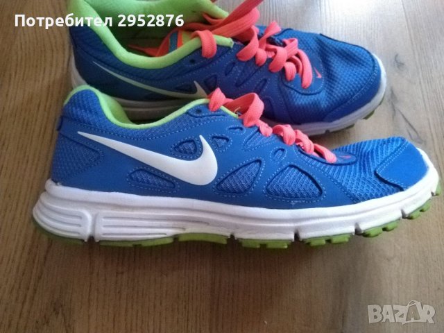 Дамски маратонки Nike revolution 2, снимка 3 - Маратонки - 45495056