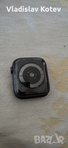 Apple watch Series 4 44mm, снимка 2 - Смарт часовници - 51828640