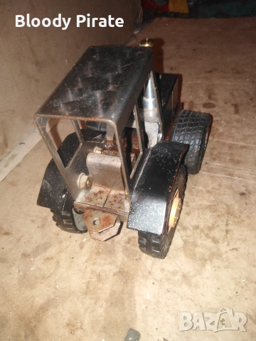 метален трактор , снимка 4 - Коли, камиони, мотори, писти - 53878311