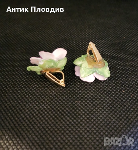 Винтидж обеци с розови цветя – нежно флорално бижу, снимка 3 - Антикварни и старинни предмети - 53719384