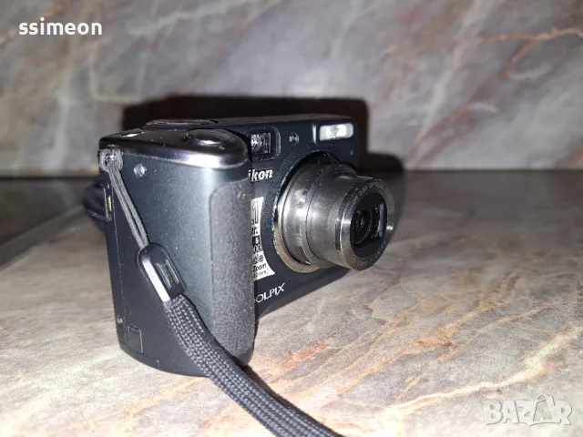 Продавам фотоапарат Nikon COOLIX P50, снимка 2 - Фотоапарати - 48050117