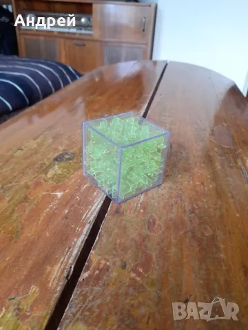 Стара играчка кубче лабиринт