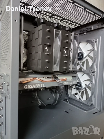 Геймърски Kомпютър🖥️ GEFORCE RTX 4060, AMD Ryzen 7 5700X3D, снимка 6 - Геймърски - 51888998