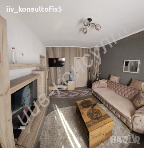 Тристаен апартамент на междинен етаж, широк център, снимка 7 - Апартаменти - 52235079