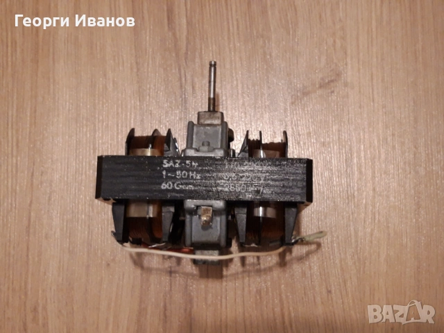 Продавам мотор от магнетофон Unitra ZK120, снимка 2 - Радиокасетофони, транзистори - 53485228