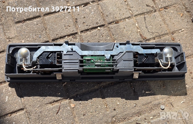 Централен заден Плафон за Ауди Audi A6(1998-2004)год., снимка 3 - Части - 53845925