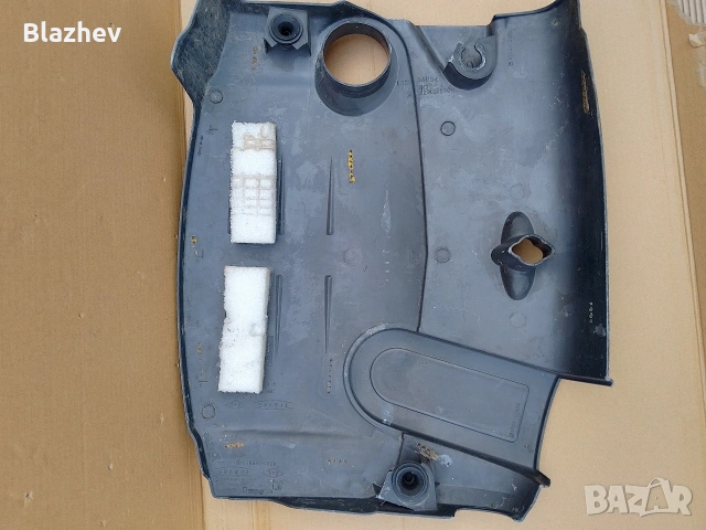 Капак за двигател Renault 1.5 DCI