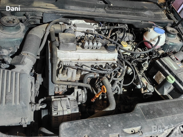 VW Golf 2.0i Cabrio , снимка 8 - Автомобили и джипове - 53908370