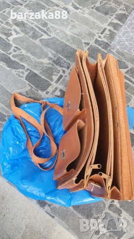 Стара кожена чанта Отлична, снимка 4 - Чанти - 52206474