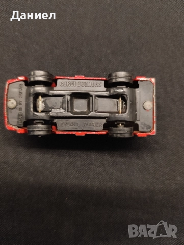 Камионче Corgy, снимка 5 - Колекции - 51703227