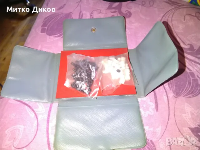 Магнитен шах от соца рядък сгъваем в кожено калъвче от соца 115х90мм нов, снимка 9 - Шах и табла - 50113550