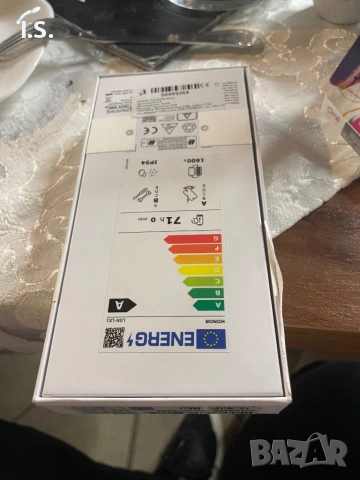 Чисто нов с кутията и лепенките още 200евро тел 0898521225, снимка 2 - Други - 53930278