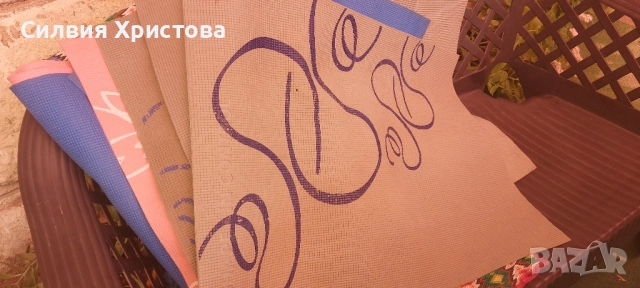 Продавам различни постелки за спорт , снимка 2 - Йога - 51786117