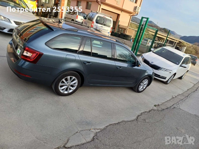 SKODA octavia автоматик метан, снимка 7 - Автомобили и джипове - 53868596