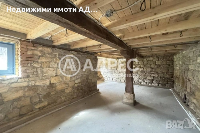 Двуетажна къща с двор в село Паламарца, снимка 9 - Къщи - 54177100