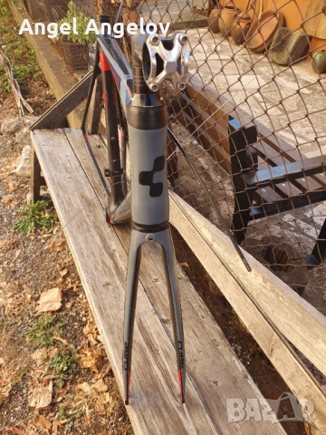 Карбонова рамка Cube Agree, снимка 3 - Части за велосипеди - 51759327