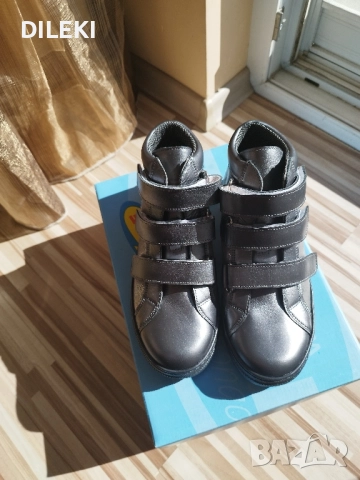 Обувки за момичета , снимка 2 - Детски обувки - 52154094