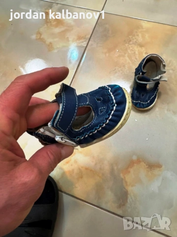 Подарявам - бебешки кожени сандали вън и вътре номер 16/17 стелка 11см., снимка 3 - Бебешки обувки - 53585862