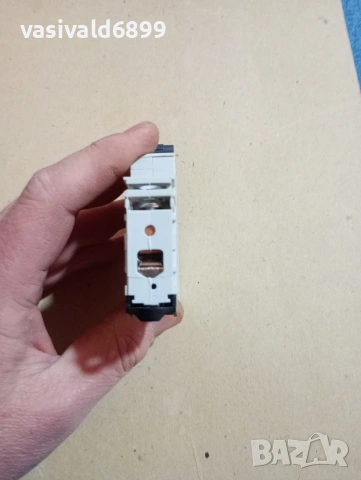 Автоматичен прекъсвач С 4, снимка 7 - Резервни части за машини - 53743527