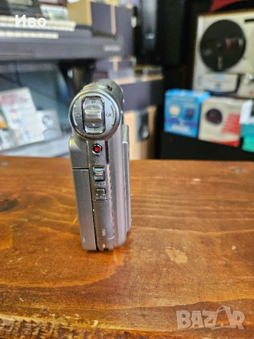 Видеокамера Samsung VP-M110 В отлично визуално състояние. Камерата работи, но има нужда от нова бан., снимка 9 - Камери - 52034168