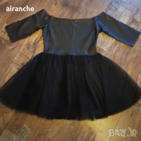 Уникална черна рокля кожа и тюл, снимка 2 - Рокли - 53625508