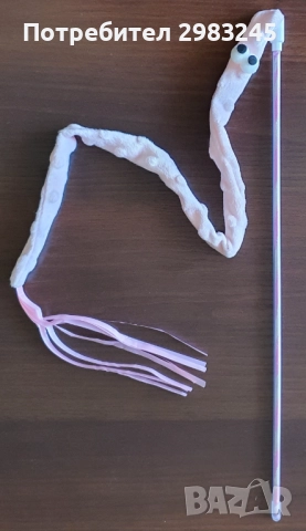 Интерактивна котешка играчка - пръчка с плюшена лента и звънче, снимка 2 - За котки - 51802812