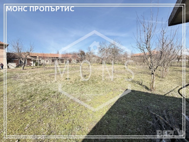 Двуетажна къща с просторен двор и гараж в с. Добромирка, обл. Габрово., снимка 13 - Къщи - 53857288