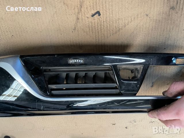 Лайсна централна конзола пиано лак черно за BMW G30,G31, снимка 2 - Части - 45096784