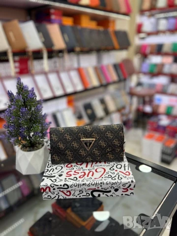 портмонета guess , снимка 9 - Портфейли, портмонета - 50686474
