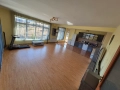 Продавам 1/2 къща (многостаен/4-стаен етаж 160кв., 1 ет. + 1/2 таванско помещение 30кв.), снимка 2