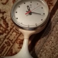 Стар ретро часовник, снимка 4 - Антикварни и старинни предмети - 45011771