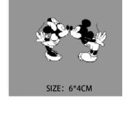 Мики и Мини Маус Черно бял термо щампа апликация картинка за дреха, снимка 1 - Други - 45322076