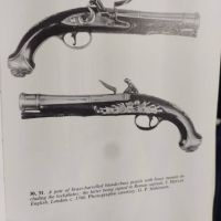 Малък справочник за стари оръжия, снимка 3 - Енциклопедии, справочници - 45211419