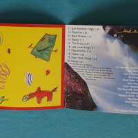 Cat Stevens – 1977 - Izitso/1978 - Back To Earth(Folk Rock,Pop Rock)(2LP in 1 CD), снимка 3 - CD дискове - 45056085