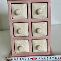 Handmade дървено шкафче с порцеланови чекмеджета, снимка 7 - Аксесоари за кухня - 45808429