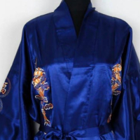 XL/XXL Синьо сатенено /халат /кимоно с бродерия дракон , снимка 3 - Нощници - 45011502