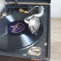 Стар френски грамофон с манивела, снимка 5 - Антикварни и старинни предмети - 45127449