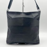 Модерна дамска чанта от естествена к. в класически прав дизайн 36/35см, снимка 1 - Чанти - 45226937