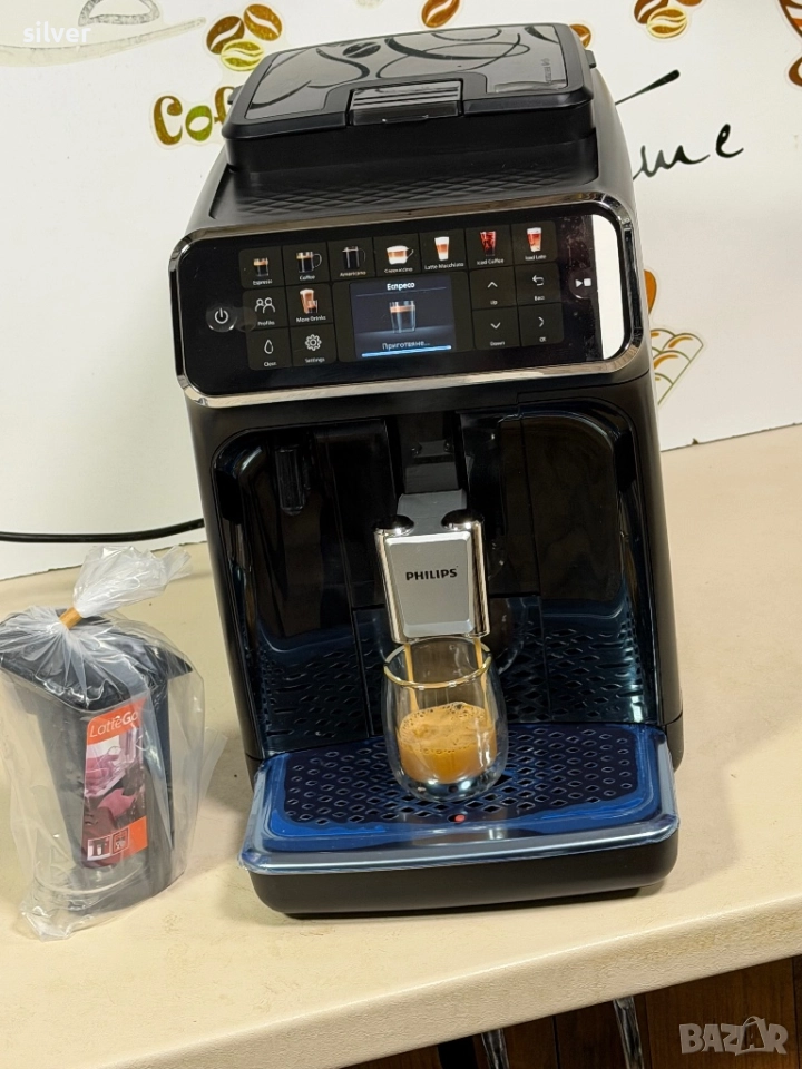 Кафемашина кафе автомат Philips EP5500 с гаранция, снимка 1